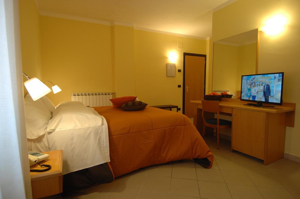 Hotel Arimannia Caramanico Terme Habitación foto